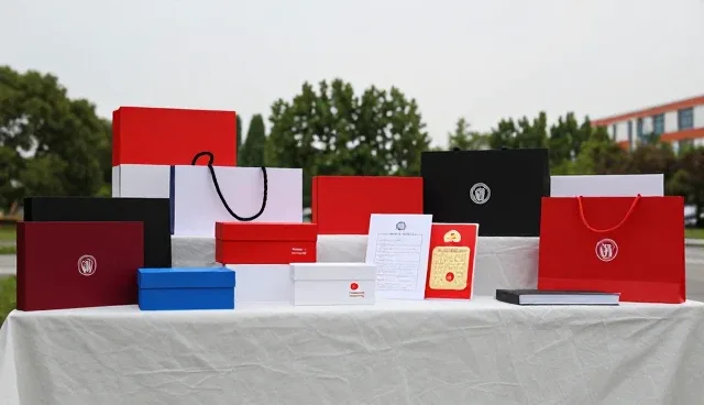 办公文具套装在礼品采购中的多场景应用分析